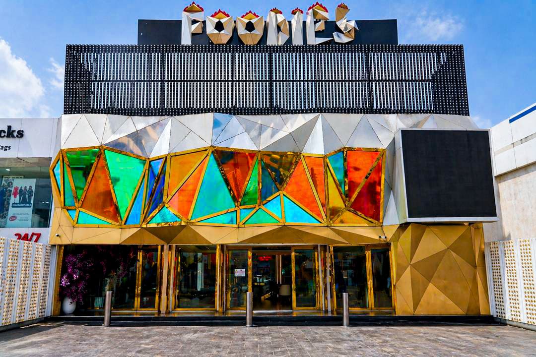 Foodies restaurant exterior